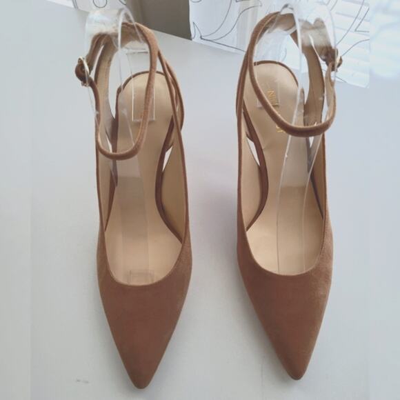 Nine West Shawn Suede Pointed-Toe Ankle-Strap Pumps Beige Size 8M - Picture 1 of 9